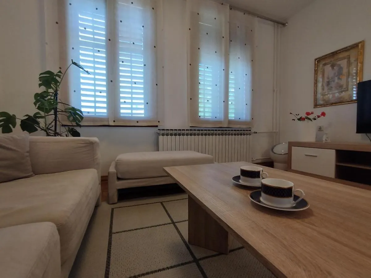 Apartment In Medulin With Garden Croatie