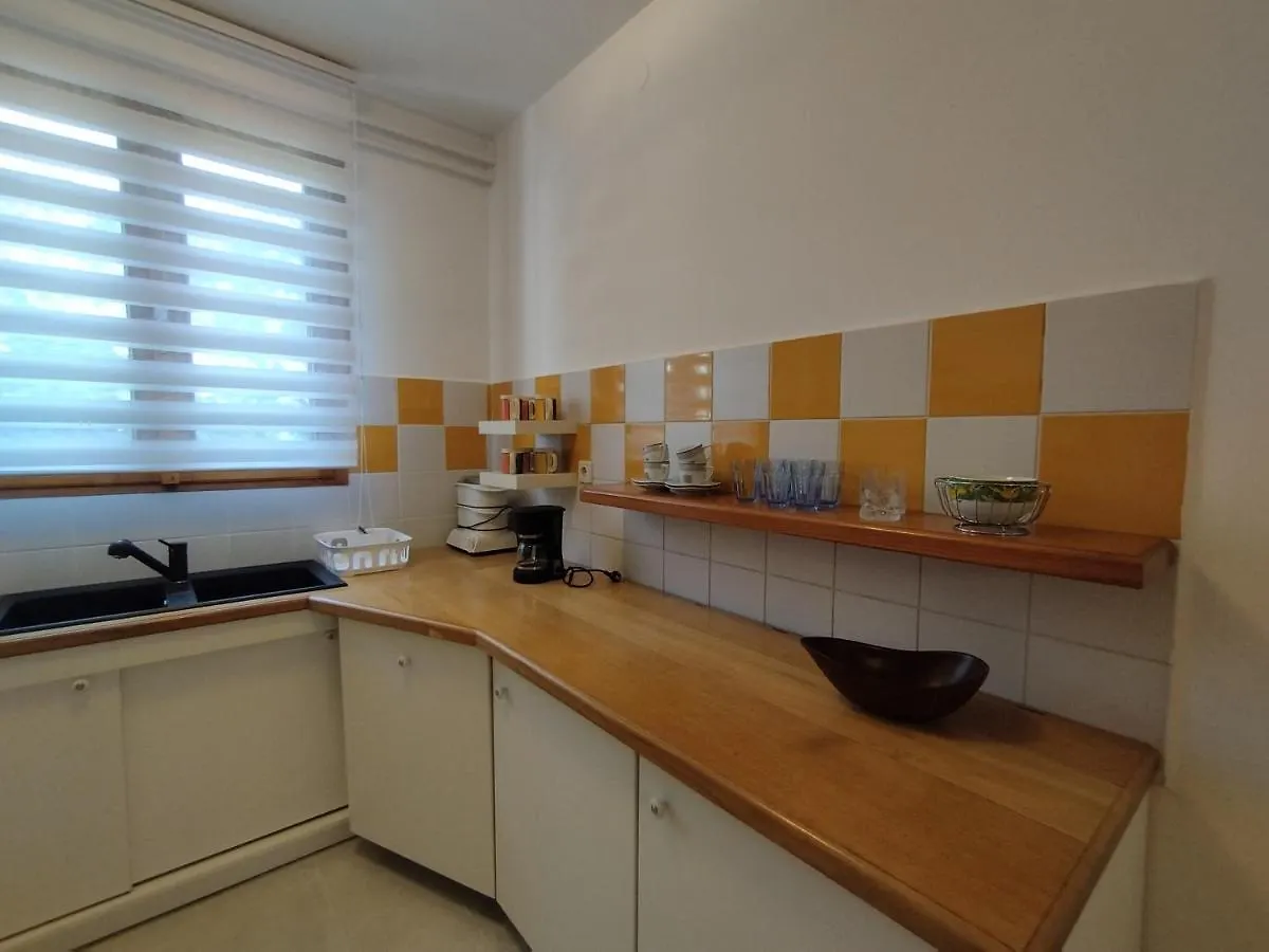 Apartment In Medulin With Garden